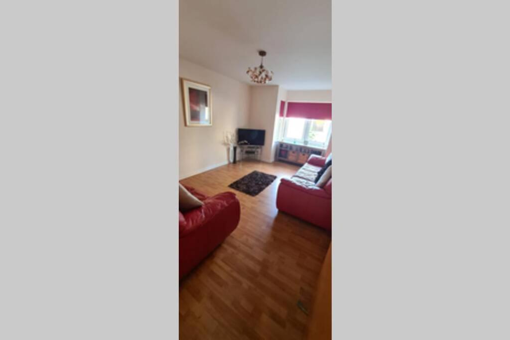 Lovely 2 Bed Apartment Close To Aberdeen Beach! Ngoại thất bức ảnh