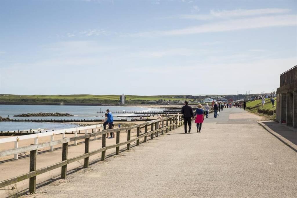 Lovely 2 Bed Apartment Close To Aberdeen Beach! Ngoại thất bức ảnh